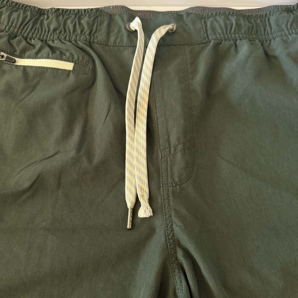 Vuori Banks Short in Olive - Picture 6 of 13